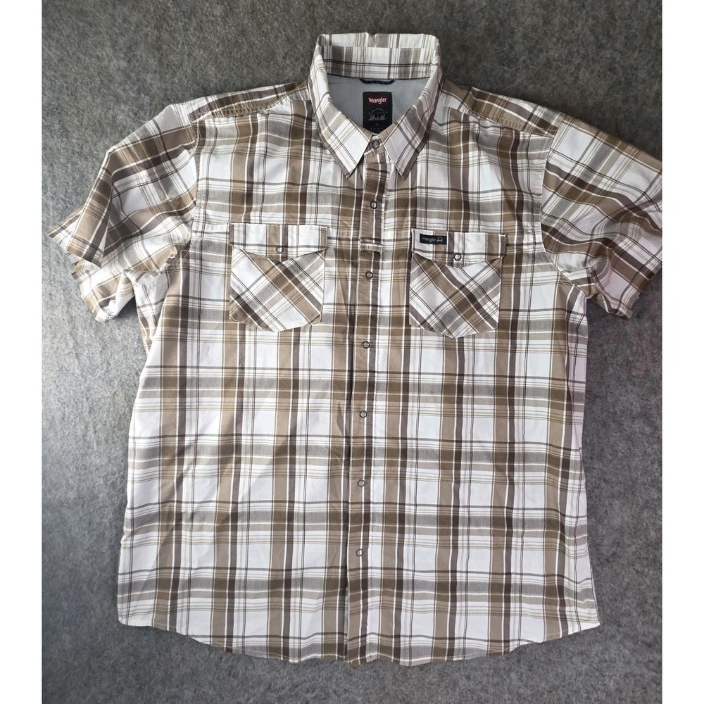 Wrangler Outdoor Mens XL Plaid Button Up Shirt Brown Short Sleeve Lightweight